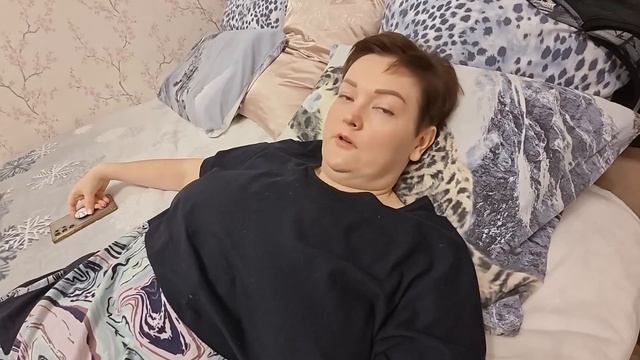 Огромные СИНЯКИ и палец НЕ ДВИГАЕТСЯ! Делаем с Вованом мне перевязку после ОПЕРАЦИИ на ПКС! Влог
