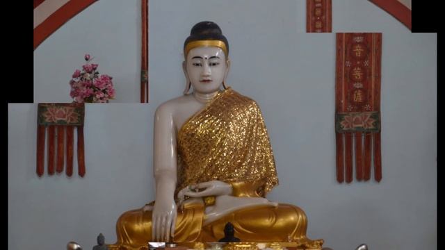 Visit to the Iconic Dhamek Stupa in Sarnath: Site of Buddhas First Sermon and Nearby Buddha Temple