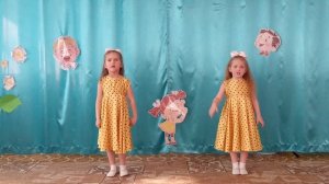 Песня "Веснушки" в исполнении воспитанниц старшей группы МБДОУ "Детский сад №63".