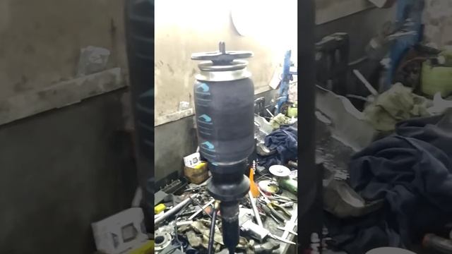 передняя кастом пневмостойка на а4 б5