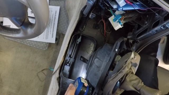 How to Check The Transmission Shift Cable Taking The Shifter Out – C5 Corvette смотреть онлайн