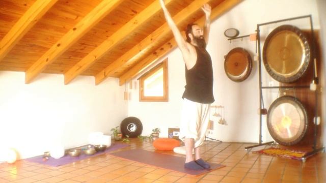 Chandra Namaskar Kriya - Muladhara Chakra - Semana 1 смотреть онлайн