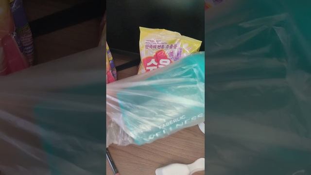Распаковка небольшого заказа по каталогу 5. #фаберлик #распаковкафаберлик #распаковка