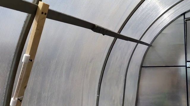 Самодельная теплица из поликарбоната
