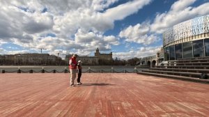 2025-04-04, (01), Нейромонах ФЕОФАН, ВЕТЕР СДУВАЕТ КАМЕРУ...