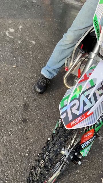 Выдача питбайка FRATELI FRZ 145E SA в X-MOTORS г. Нижневартовск смотреть онлайн