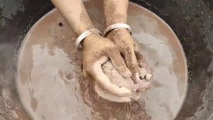 New Mic 100% Satisfaction red sand cement dry+ water 💦 crumbling |satisfying asmr| ||ASMR|