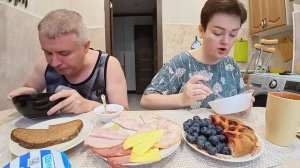 Мукбанг прекрасно себя чувствую, как бы НЕКОТОРЫМ не хотелось ОБРАТНОГО) Семейный обед в России