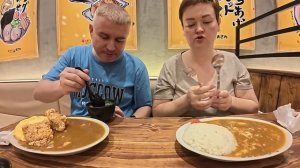 Мукбанг ВЫСКАЗАЛА всё хаму в кафе! Вован нагулялся и ОГОЛОДАЛ, ОБЪЕДАЕТСЯ в раменной) Ужин в Паттайе