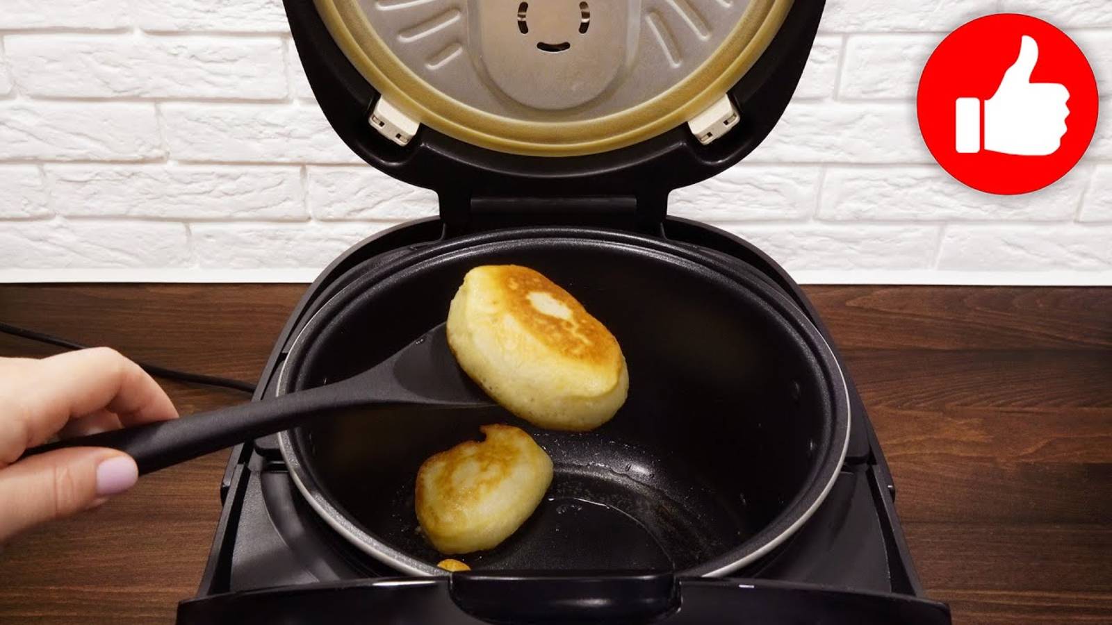 Улётные Оладушки на кефире! Лучший рецепт пышных оладушек! Обалденно Вкусно и Просто в мультиварке!