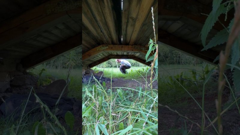 What's under the bridge? Music from the trailer for the thriller