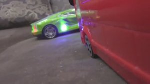 ПРО МАШИНКИ. Вы пассажиры игрушечного автобуса.