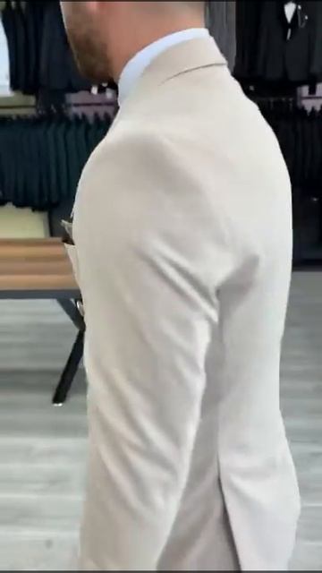 Hollo Men -CREAM DOUBLE-BREASTED SUIT смотреть онлайн