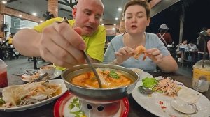 Мукбанг дороХО и боХАто ПИРУЕМ в Таиланде) ОБЪЕДАЕМСЯ морепродуктами в ШИКАРНОМ ресторане в Паттайе