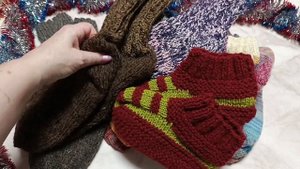 04-04-2025 Гости уехали. Носочков много не бывает 🧦. Пряжа на новые проекты.