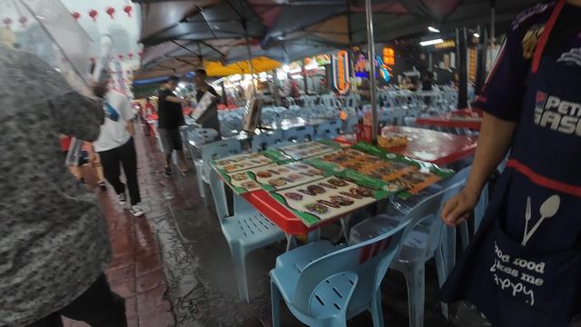 Malaysia, Kuala-Lumpur, Букит Бинтанг - Улица - РЕСТОРАН в Букит Бинтанг, 15 фев., Куала-Лумпур
