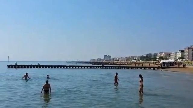Пляж Лидо ди Езоло в районе Фаро