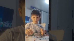 Лепка мостового червя из пластилина