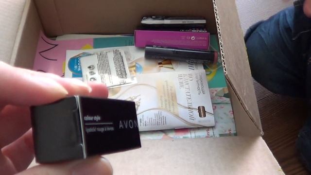 Открываем коробочку Avon смотреть онлайн