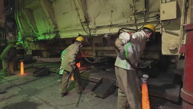 В электросталеплавильном цехе ОЭМК установили новые печи для подготовки к работе погружных стаканов