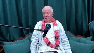 03.04.25 Шримад-Бхагаватам 10.52.12. Е.М. Чайтанья Чандра Чаран прабху. Вриндаван Парк