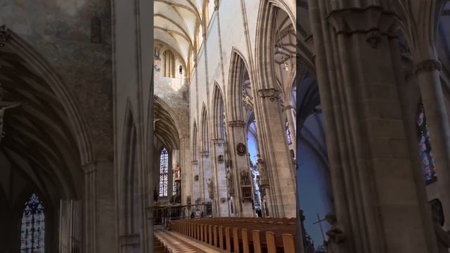 Ulm.  Ulmer Münster. Найвищий собор світу. Його висота 161 метр