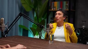 Техника речи: как с помощью голоса наладить карьеру и личную жизнь. Интервью с Еленой Ласкавой