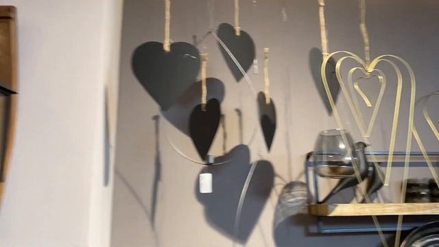 . In Lienz eingekauft und zum Designmarkt gegangen. Beschaffungsüberprüfung. смотреть онлайн