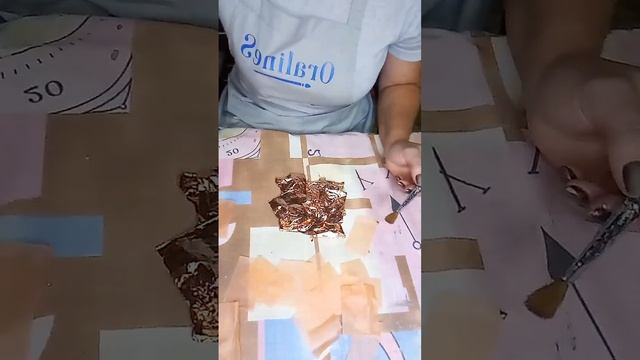 Идеальное золочение поталью, без трещин и разводов.