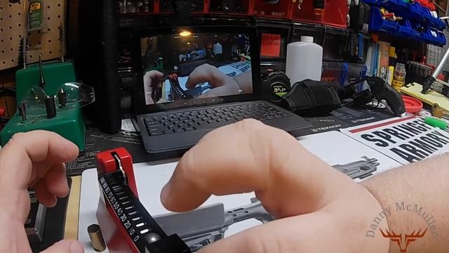 Reloading Scales смотреть онлайн