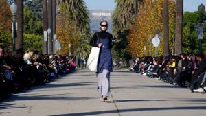 Показ коллекции Balenciaga осень 2024