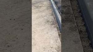 Бордюров много не бывает. Бывает мало дорог
