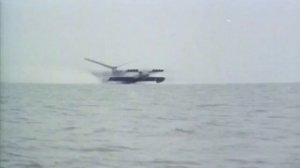 Экраноплан ЛУНЬ, такую дивную штуку разработали и создали в СССР.