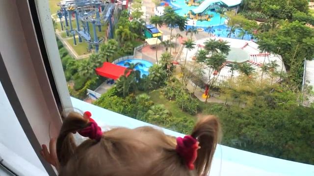 Лайк Настя Влог  ВИДЕОБЛОГ Экскурсии по отелю LEGO Malaysia Lego city для детей в Леголенде с паукам