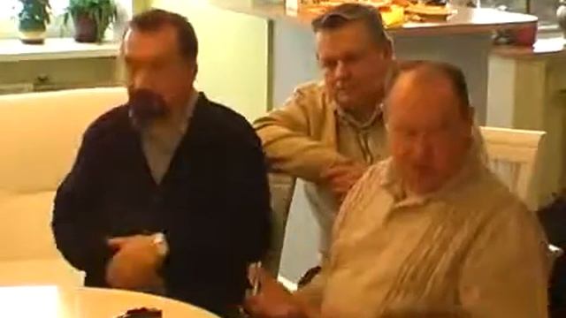 Аркадий Петров