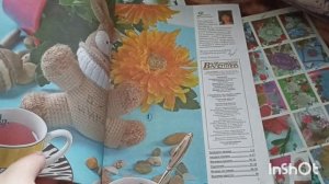 🎀Смотрю журналы и показываю, что я начала вязать💜