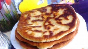 Лепешка с сыром и луком