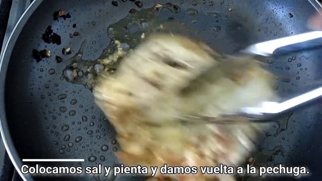 Como Hacer Rica Pechuga de Pollo en Salsa Bechamel /Facil y Rapido de Hacer смотреть онлайн