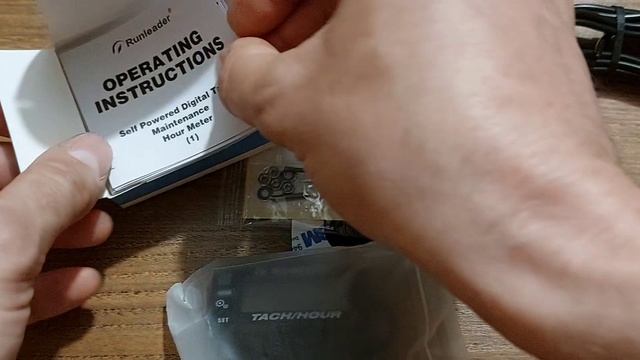 Тахометр SEA-PRO vs Тахометр RUNLEADER