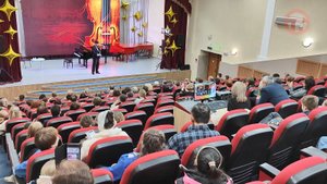 Сольный концерт скрипача Александра Папушева прошел в детской школе искусств