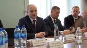 Максим Красноцветов обсудил развитие территории посёлка Лесной с его жителями