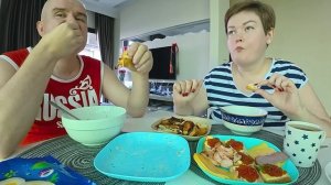 Мукбанг ОБИДЕЛАСЬ на ГОСТЕЙ! Обсуждаем все СЛУЧИВШЕЕСЯ с Вованом! Семейный новогодний обед Таиланд