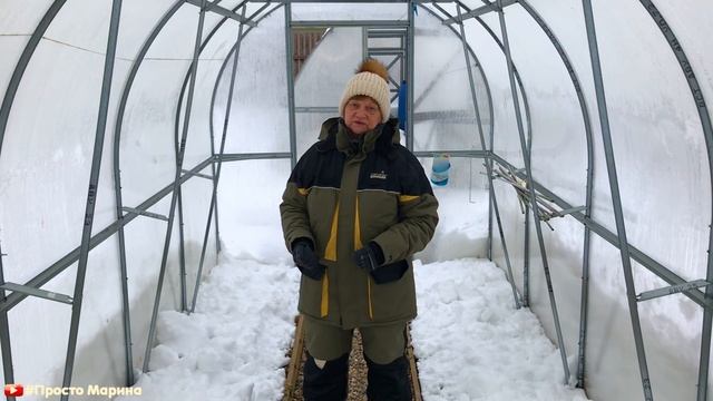 Теплица зимой. Зачем снег в теплице.