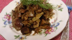 Томленые  желудки индейки