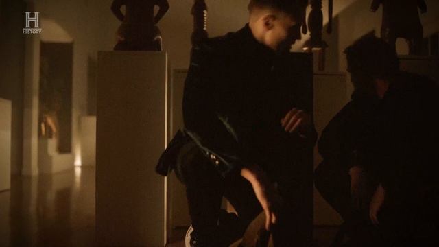 Величайшие ограбления в истории с Пирсом Броснаном 6 серия (документальный сериал, 2023)