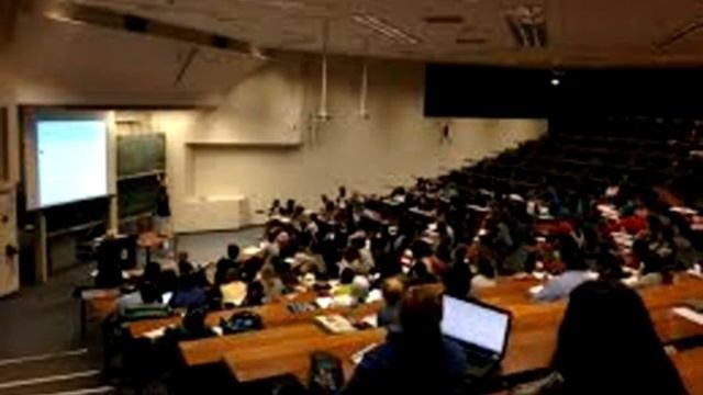 2 A Lecture In Social Science Class