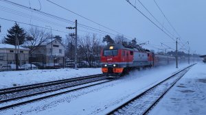 снег из-под копыт! ЭП2К-318 с поездом №233 Саранск-Москва | Малаховка