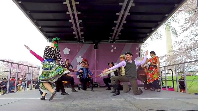 Carpathia Folk Dance Ensemble: Loli Phabay and Tzigansko Horo