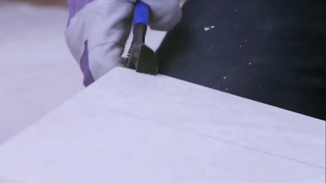 How to Tile Around a Toilet with Wickes смотреть онлайн