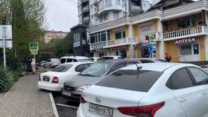 Где можно покушать ндалеко от ЖД Адлер